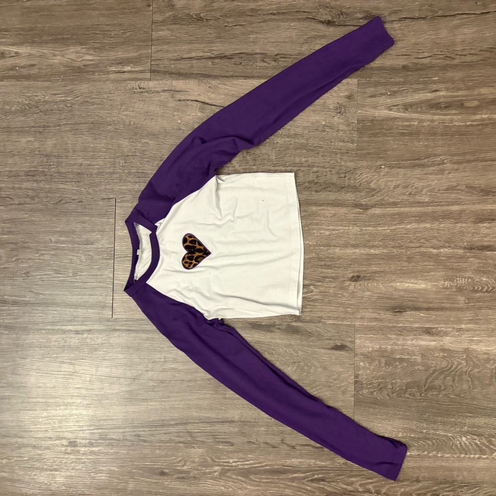 Vintage Purple Ragan Crop Top w/ Leopard Heart Patch - XS/S